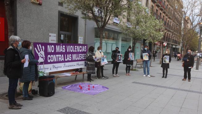 Concentración realizada el miércoles por la tarde en la plaza Concepción Arenal de Huesca.