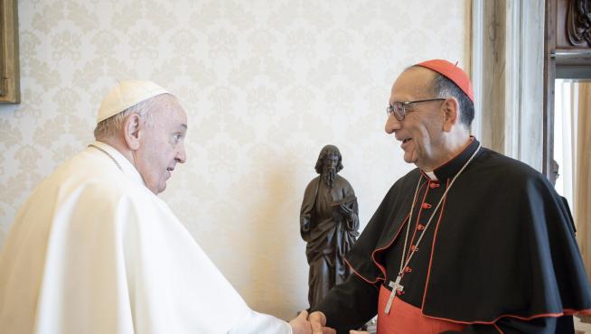 Juan José Omella junto al Papa Francisco este jueves.