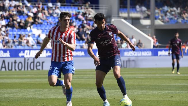 Foto del partido SD Huesca-Sporting, correspondiente la jornada 39 de Segunda División en El Alcoraz