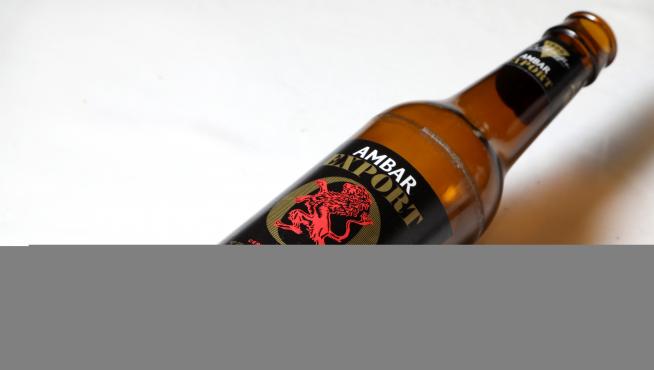 La croqueta ganadora se presentó en el interior de una botella de cerveza.