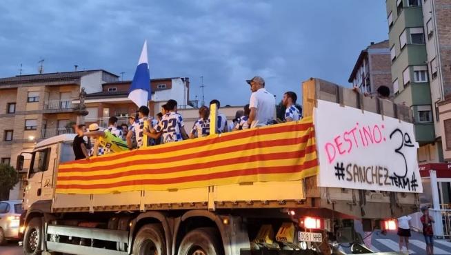 El equipo recorrió Tamarite de Litera hizo una rúa en un camión.