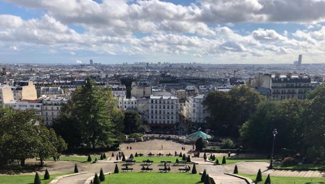 Una imagen de París desde el barrio bohemio de Montmartre.