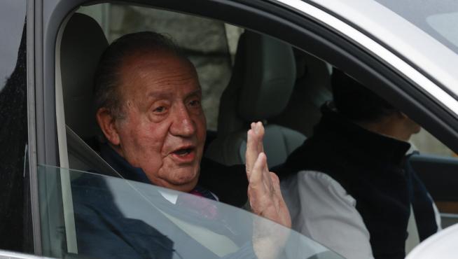 El rey emérito vuelve a Zarzuela para reencontrarse con Felipe VI.