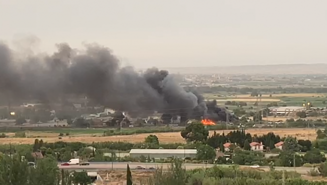 Incendio en las inmediaciones de Zaragoza