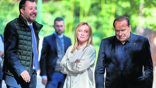 Matteo Salvini, Giorgia Meloni y Silvio Berlusconi se reúnen en octubre de 2021.