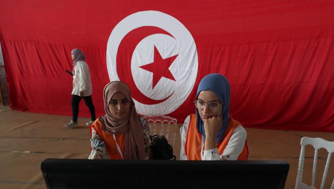 Recuento de votos en el referéndum de Túenz