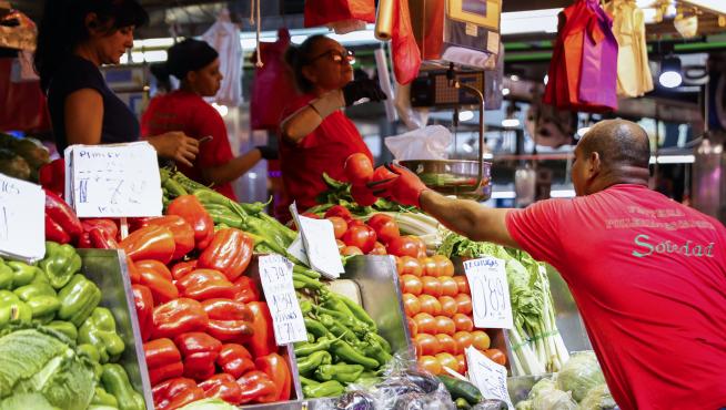 El alza de los alimentos ha sido uno de los factores que más ha afectado a la inflación.