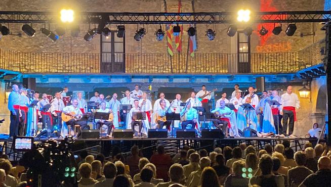 Actuación de Los Sabandeños en Albarracín dentro del festival Festifalk.