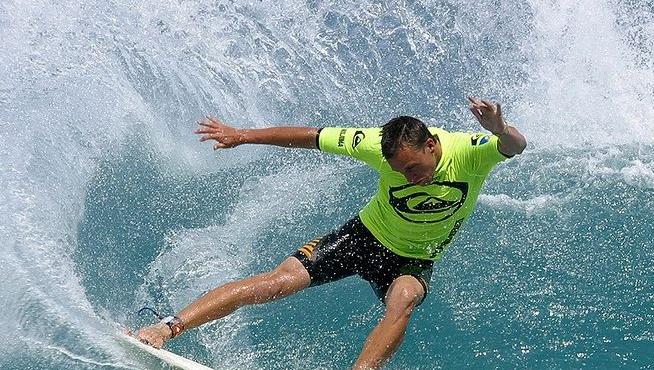 El surfista Chris Davidson