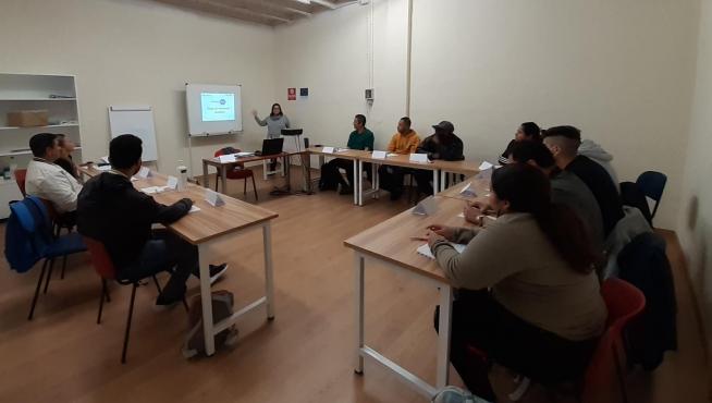 Curso de auxiliar de montaje de instalaciones de transición energética organizado por Cáritas Huesca.