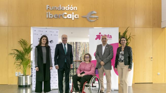 Firma del convenio Fundación Ibercaja y Dfa