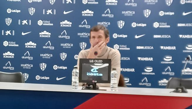 Cuco Ziganda, en la rueda de prensa previa al derbi aragonés.