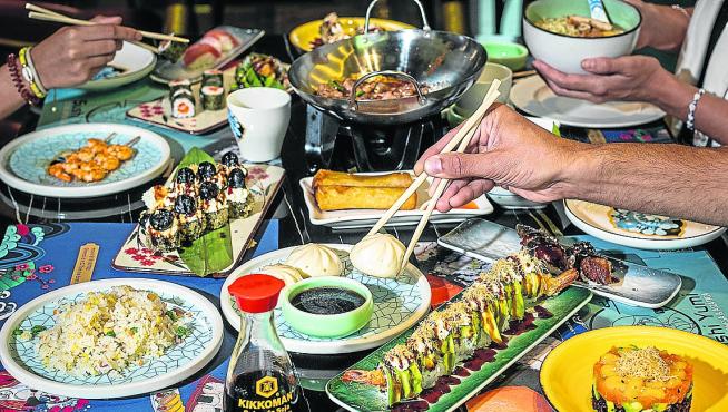En la carta de Sushy Yumi hay un gran muestrario de recetas para elegir.