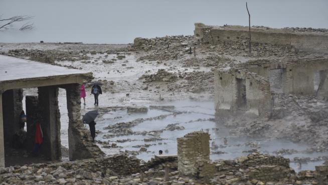 Una imagen del embalse de Yesa de este pasado diciembre, con las ruinas aún a la vista.