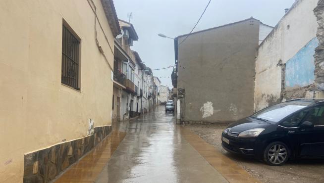 Calle donde está una de las viviendas asaltadas en Peñalba.