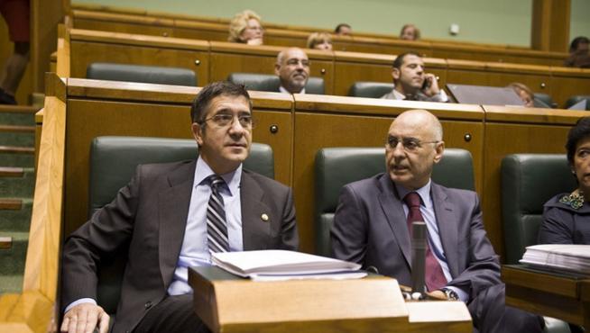 Rodolfo Ares junto a Patxi López en una imagen de archivo.