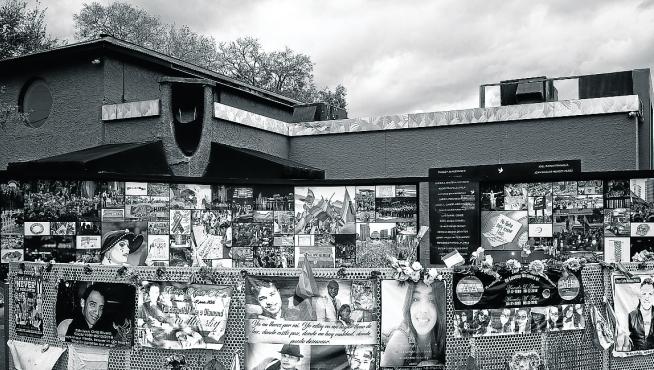 Los balazos que marcaron la vida de Paul Auster y mortifican a Estados Unidos Los balazos que marcaron la vida de Paul Auster y mortifican a Estados Unidos