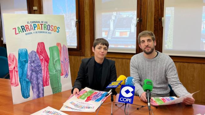 Elena López y Andrés Esclarín presentaron el programa y el cartel del festival en la sede comarcal de Jaca.