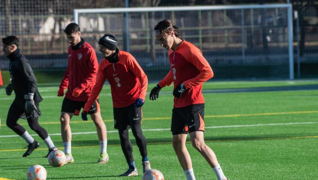 El filial de la SD Huesca ya ha estrenado el campo 3 de la Base Aragonesa de Fútbol.