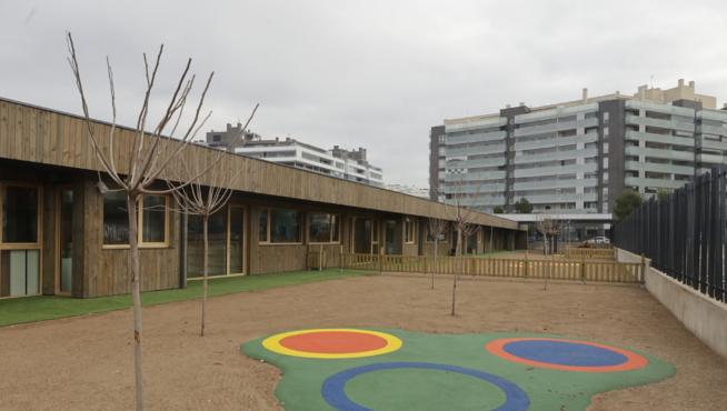 Exterior de la nueva escuela infantil de Parque Venecia