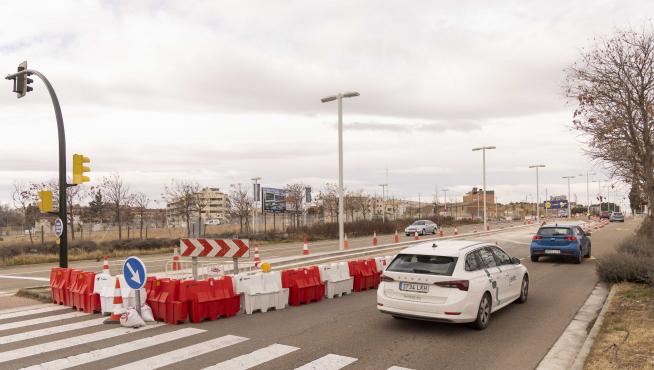 Natalia Chueca y Patricia Cavero visitan a las obras del nuevo acceso a Valdefierro