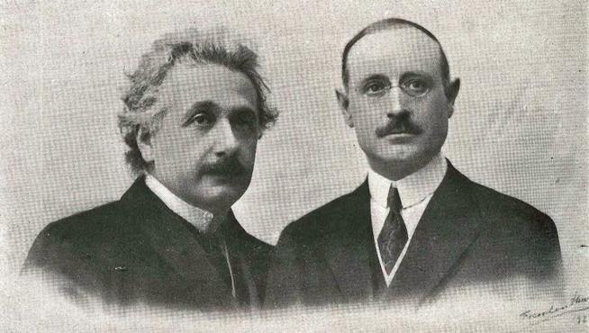 Einstein junto al profesor Vecino