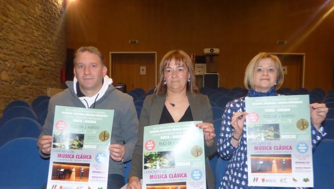 Sergio Garcia, de Ordesa-Viñamala, Nuria Pargada y Gloria Ruiz.