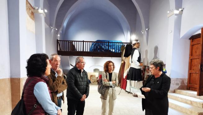 La directora general de Patrimonio Cultural, Marisancho Menjón, presentó también una guía para la conservación y mantenimiento del patrimonio cultural.