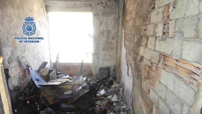 Consecuencias del incendio en una vivienda del barrio Delicias