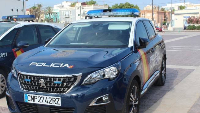 Archivo - Vehículos de la Policía Nacional