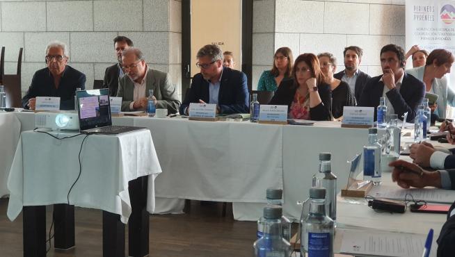 El consejero José Luis Soro ha presidido la reunión de la asamblea de la AECT Pirineos Pyrénées celebrada en Jaca.