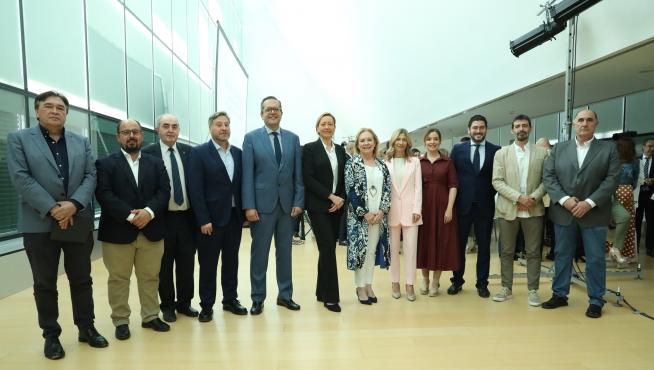 Dirigentes de las patronales con representantes de los nueve partidos