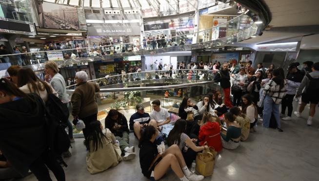 Filas en el Caracol para comprar entradas anticipadas para el Espacio Zity