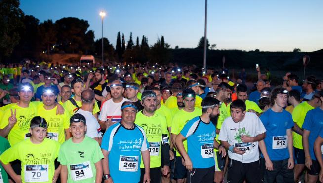La Carrera Nocturna de Huesca reunió a cerca de 700 corredores.