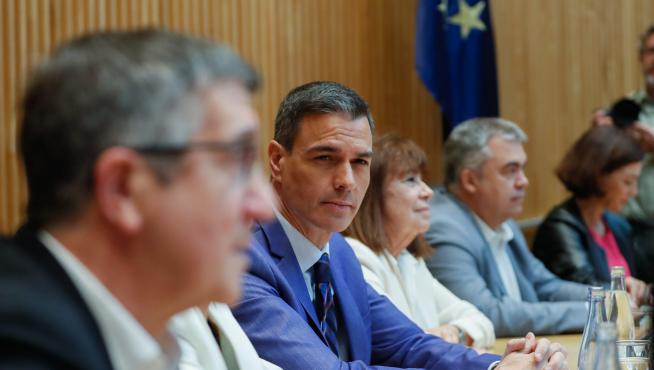 Reunión de Sánchez con los grupos parlamentarios del PSOE en el Congreso y Senado