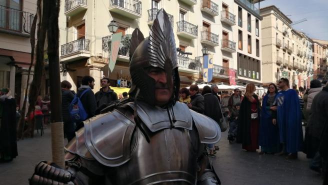 Hay quien se lo curra mucho para asistir al enlace en Teruel