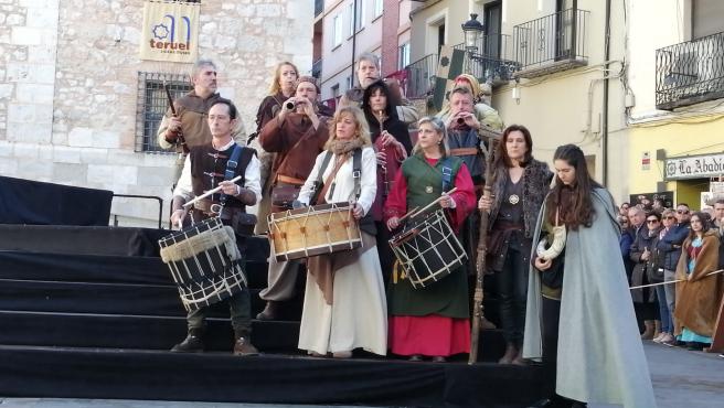 Las músicas alegres han dado paso a melodías tristes