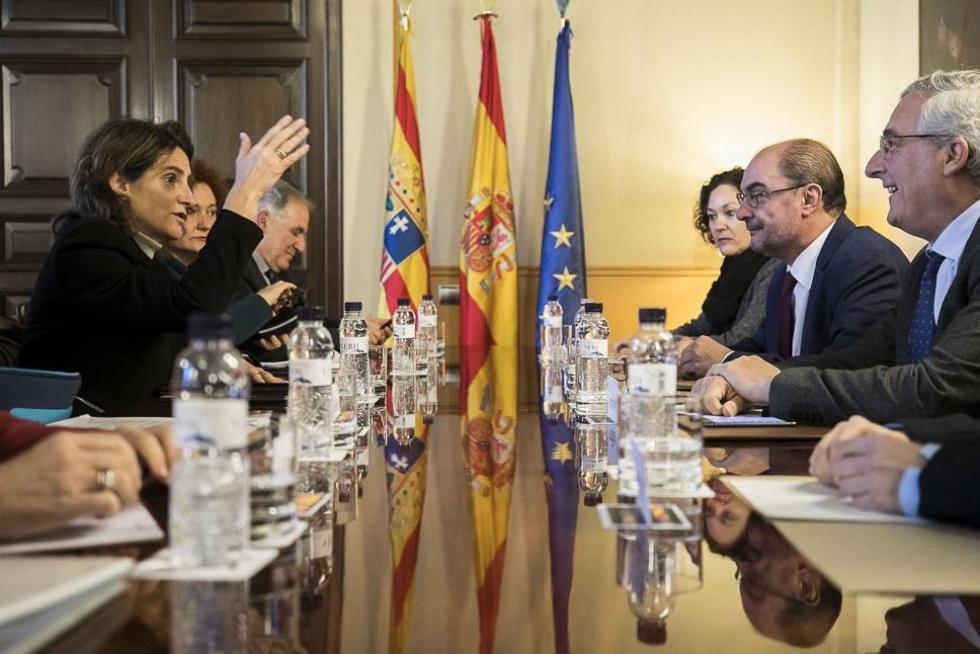 17 de diciembre. La ministra de Transición Ecológica, Teresa Ribera, avisa en Zaragoza que no autorizará a Endesa el cierre de la térmica de Andorra sin un plan de inversiones