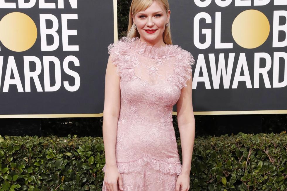 Repasamos todos los estilismos de las actrices y actores invitados en esta 77 edición de los Globos de Oro.