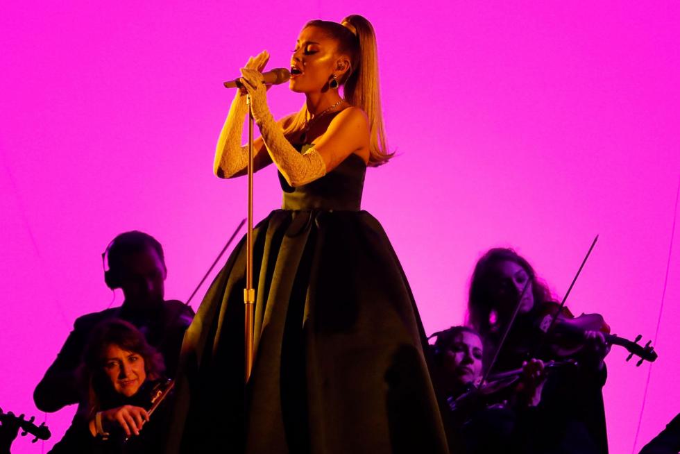 Ariana Grande, en un momento de su actuación.