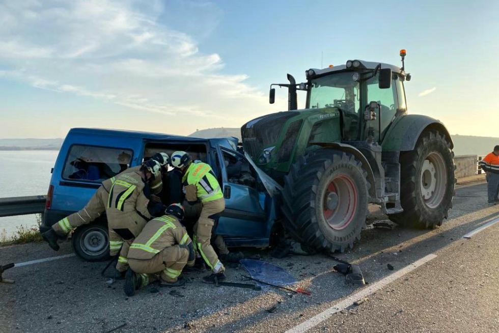 Accidente en la A-230 en Caspe