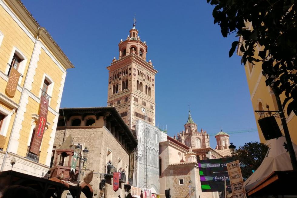 Soleado día en la magnífica villa de Teruel.