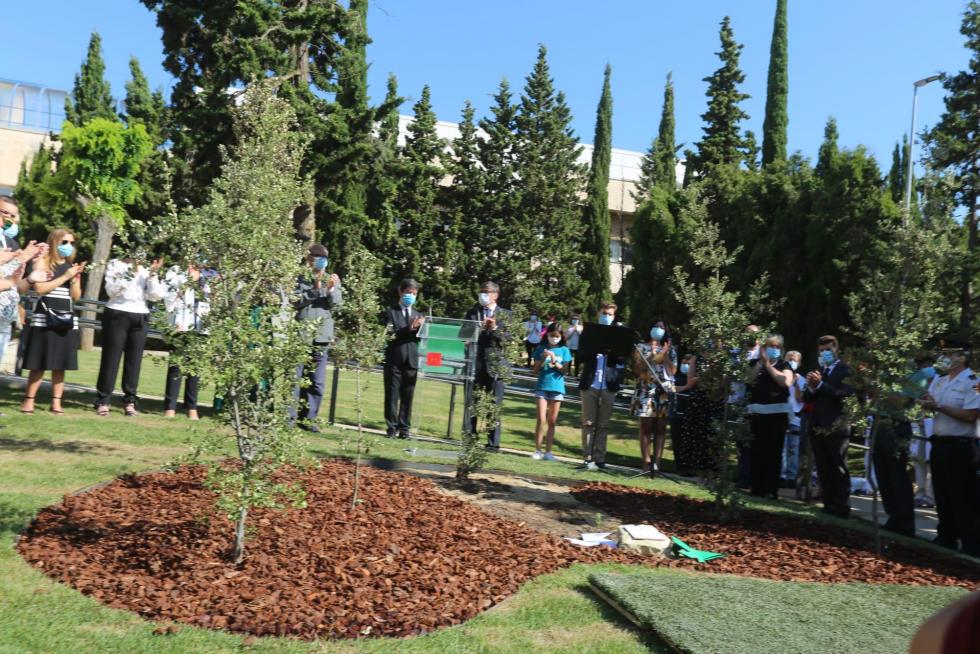 Acto de homenaje a las víctimas de la pandemia en Huesca.