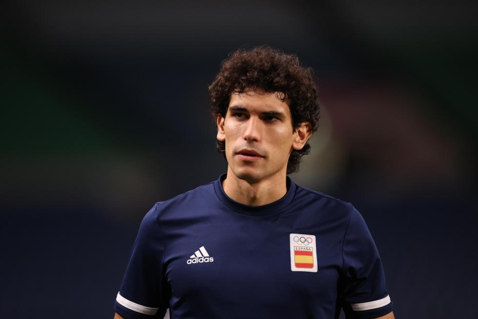 El futbolista zaragozano Jesús Vallejo en la semifinal del partido de fútbol Japón-España en Tokio.