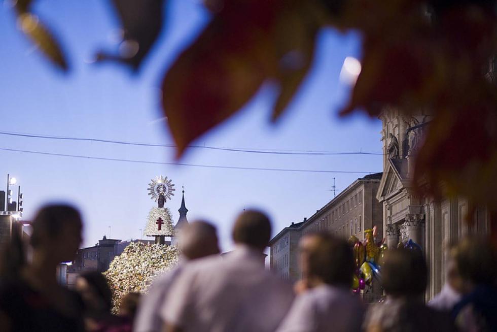 Diversión y buenos ratos bajo un sol deslumbrante en el Día del Pilar