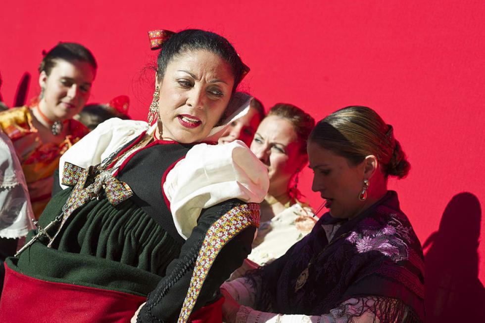 Diversión y buenos ratos bajo un sol deslumbrante en el Día del Pilar