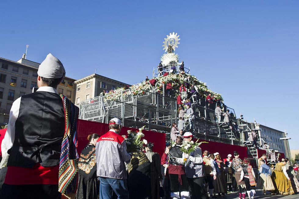 Diversión y buenos ratos bajo un sol deslumbrante en el Día del Pilar