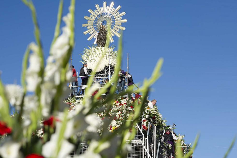 Diversión y buenos ratos bajo un sol deslumbrante en el Día del Pilar