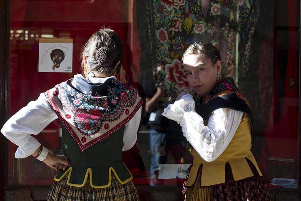 Diversión y buenos ratos bajo un sol deslumbrante en el Día del Pilar