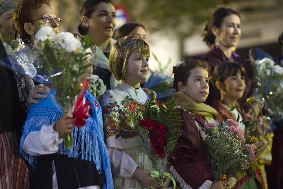 Diversión y buenos ratos bajo un sol deslumbrante en el Día del Pilar